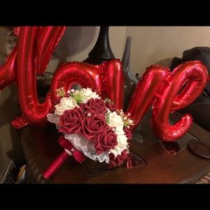 Red/White Fake Flower Bouquet LOOKS REAL